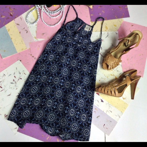 Paper Crane Tops - Paper Crane Boho Tank Top Blue Size Medium EUC